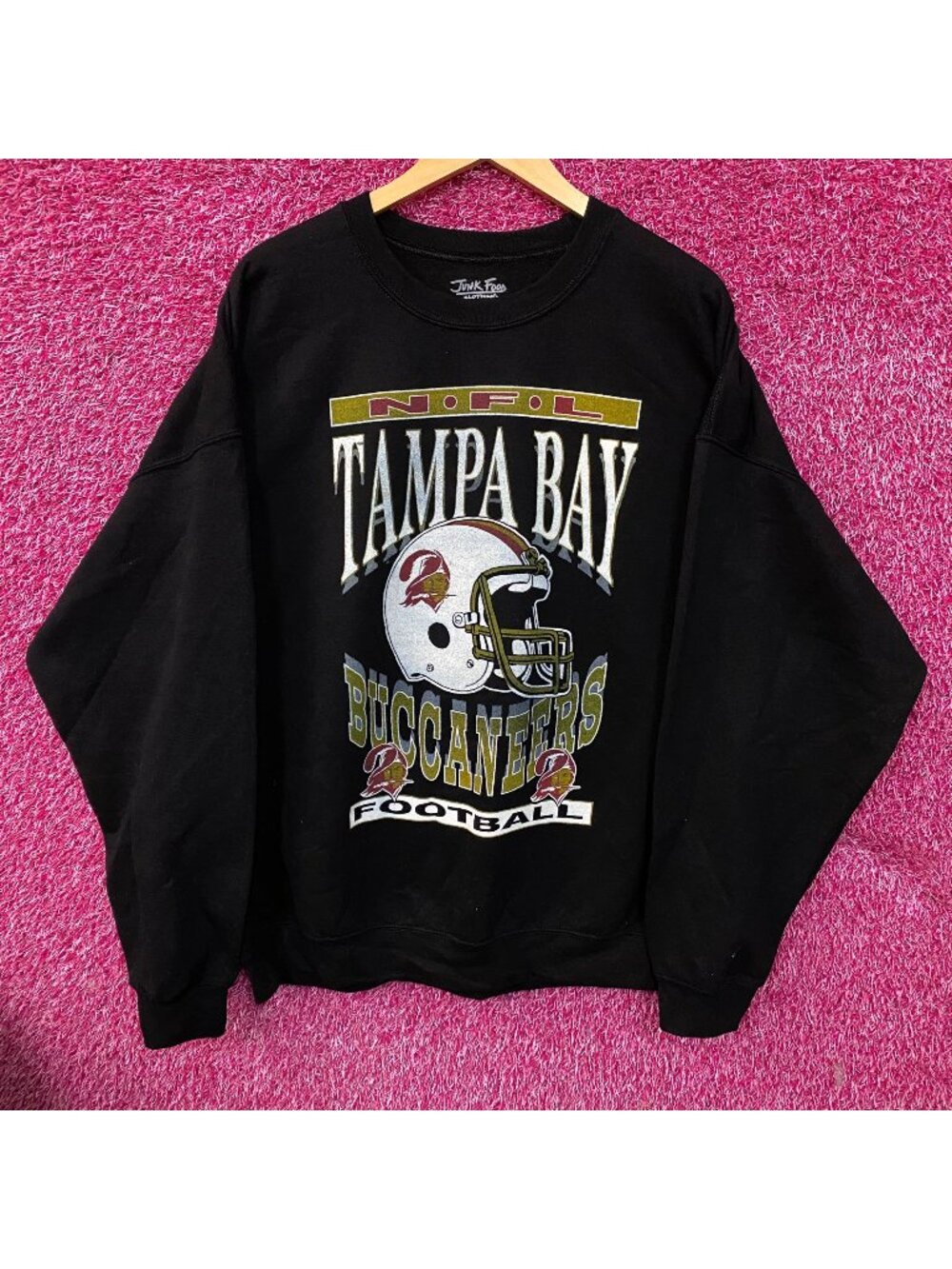 Tampa Bay Buccaneers Junk Food Helmet Crew Fleece size XL
